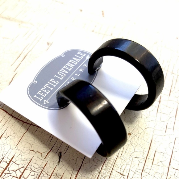 Black Shiny Small Lucite Portland Hoop Earrings - Picture 4 of 8